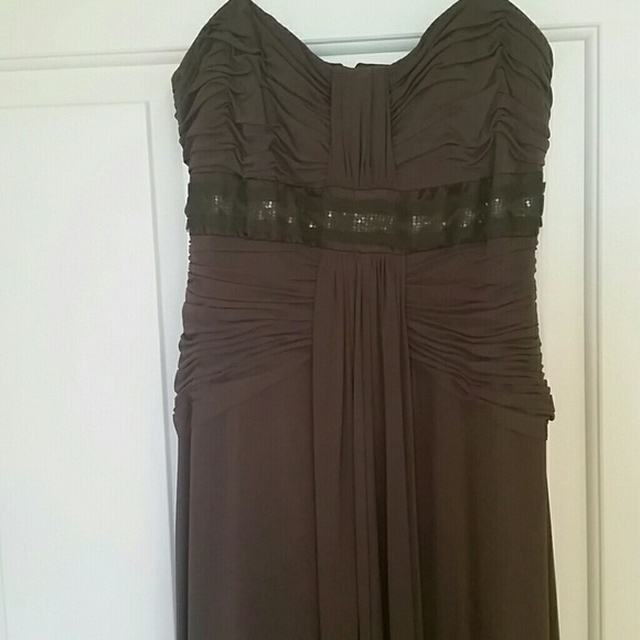 BCBG MAXAZRIA PETITE LONG BROWN DRESS!. - Picture 1 of 4